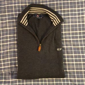 Vineyard Vines large gray/blue sweater